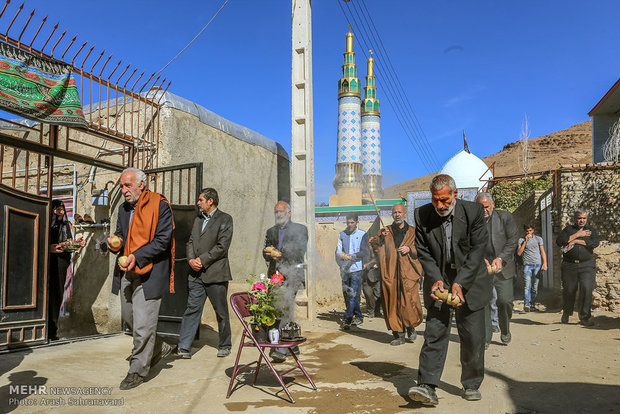 آئین سنتی مذهبی چغچغه‌زنی در روستای انجدان