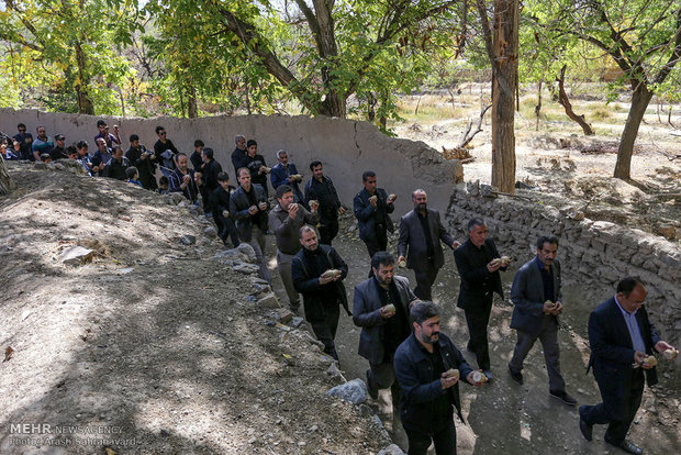 آئین سنتی مذهبی چغچغه‌زنی در روستای انجدان