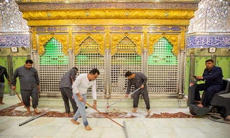 ضدعفونی و مفروش کردن حرم مطهر حضرت اباالفضل (ع)/ گزارش تصویری