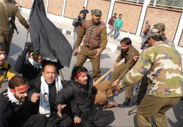 حمله به‌عزاداران حسینی در کشمیر